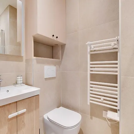 Charming Studio- 2p- Le Marais بيت للعطل *