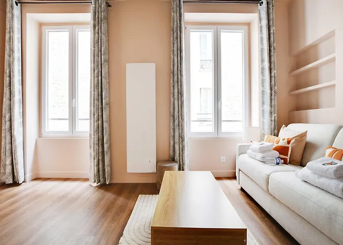 Charming Studio- 2p- Le Marais Hébergement de vacances *