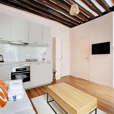 Charming Studio- 2p- Le Marais Hébergement de vacances Paris